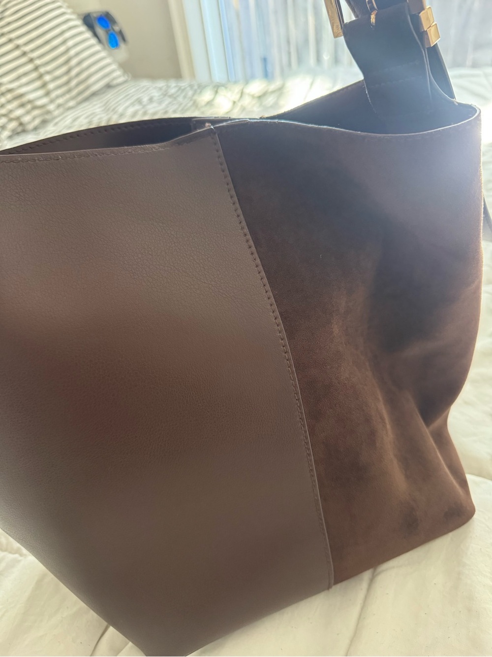 Classic Brown Two‑Tone Hobo Shoulder Bag a new day - Picture 3 of 5